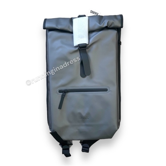 NWT Rains Waterproof Rolltop Rucksack Laptop Backpack In Metallic Grey - Picture 5 of 14